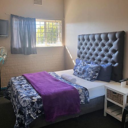 Mj Accomodation Кейптаун Екстериор снимка