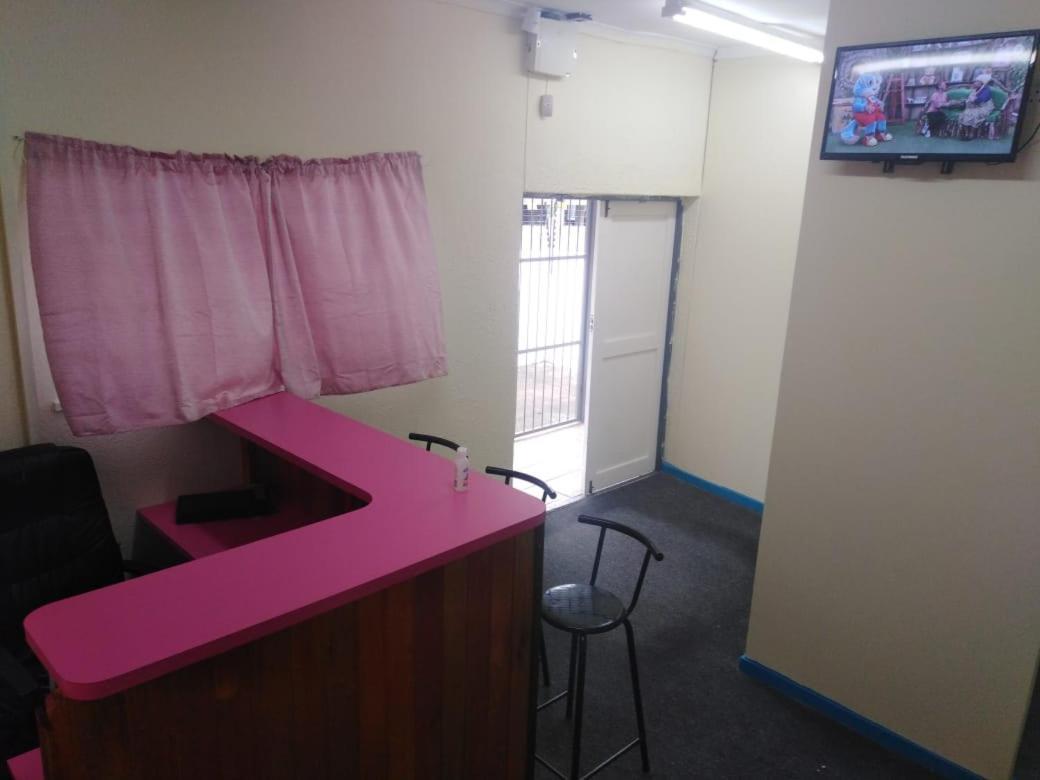 Mj Accomodation Кейптаун Екстериор снимка